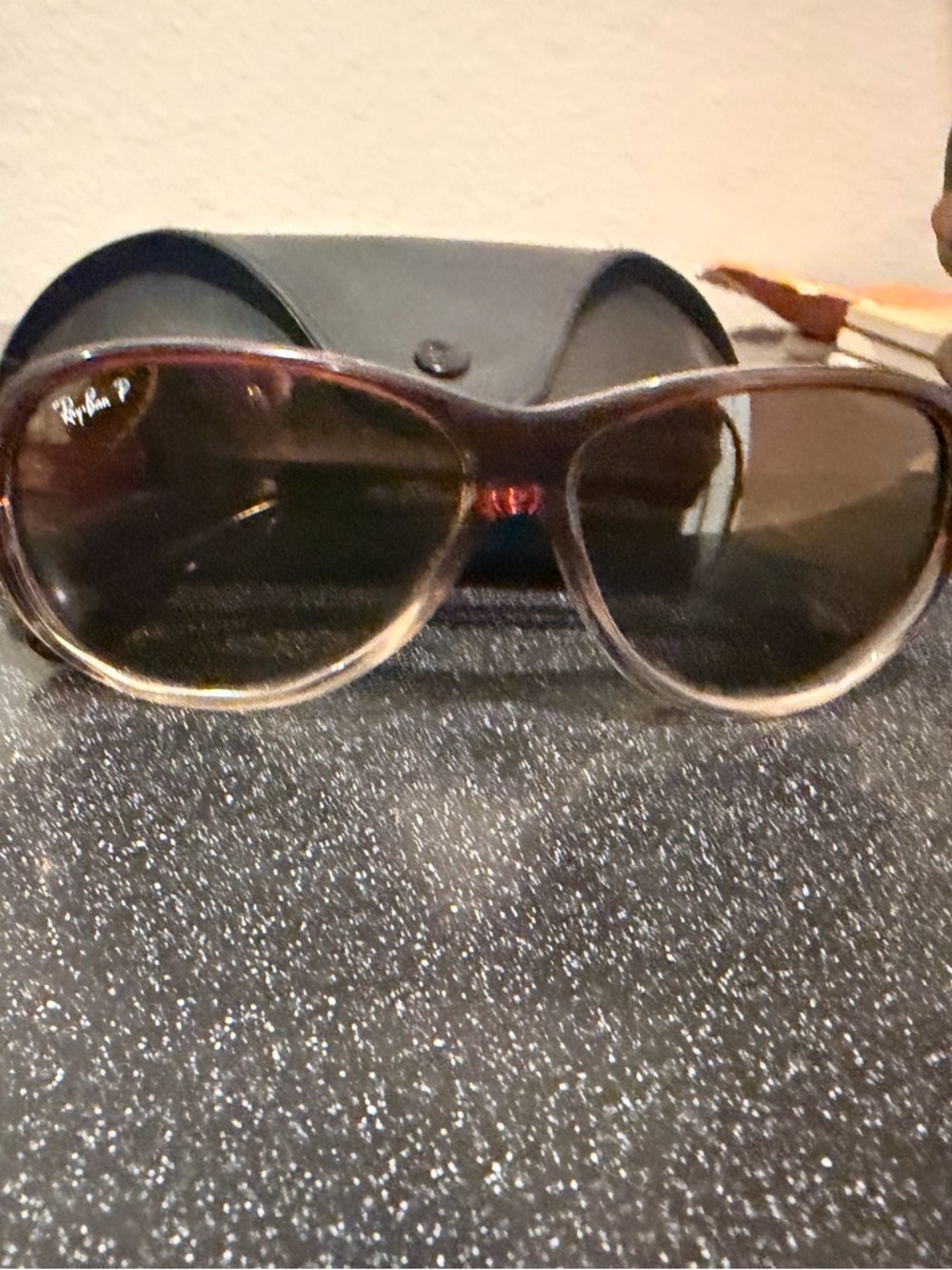 Ray-Ban Women's Brown Gradient Aviator-Style Sunglasses Polarized with case